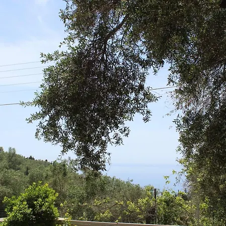 Liz E Mao Holiday home Vlachopoulatika